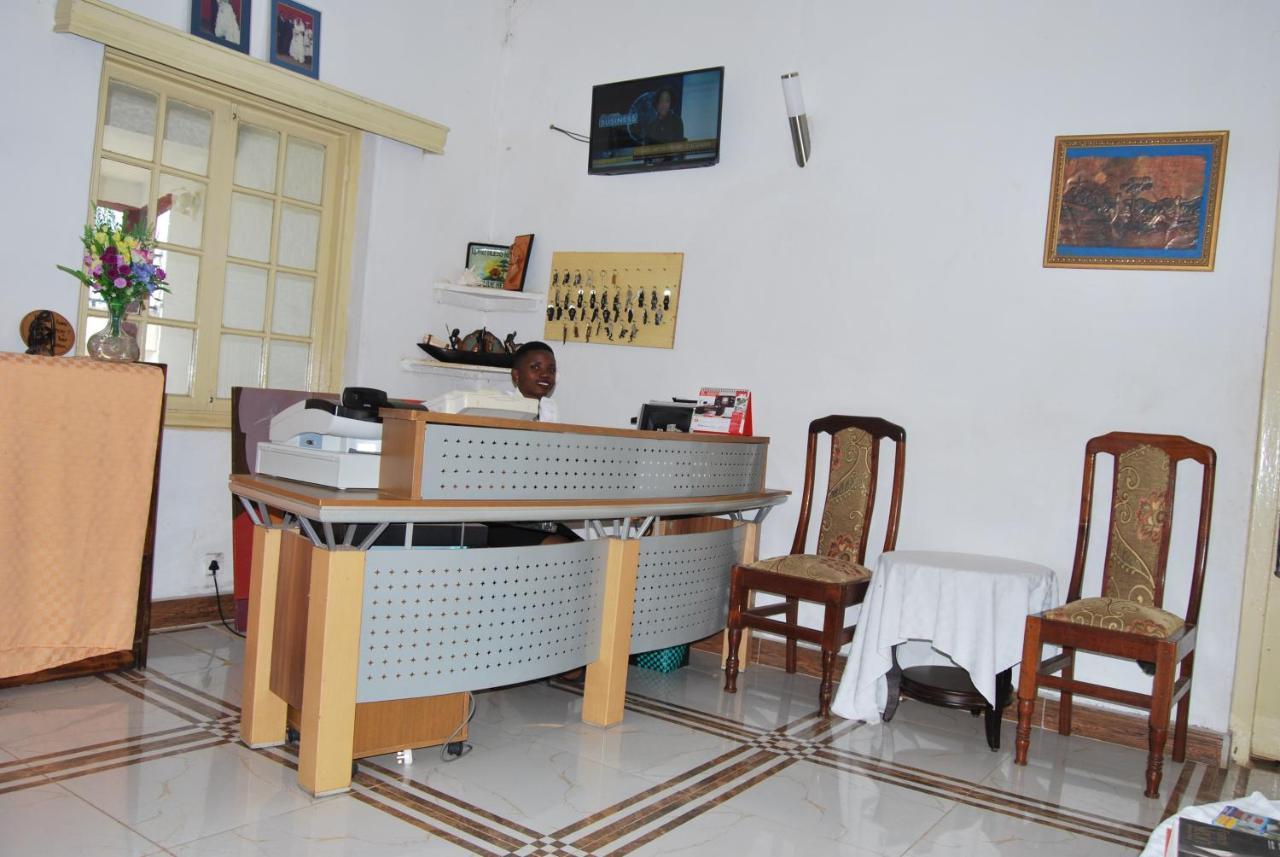 Frontiers Hotel Entebbe Exterior foto